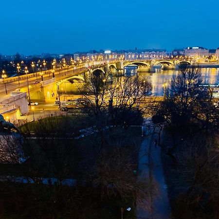 Over The Danube ブダペスト エクステリア 写真