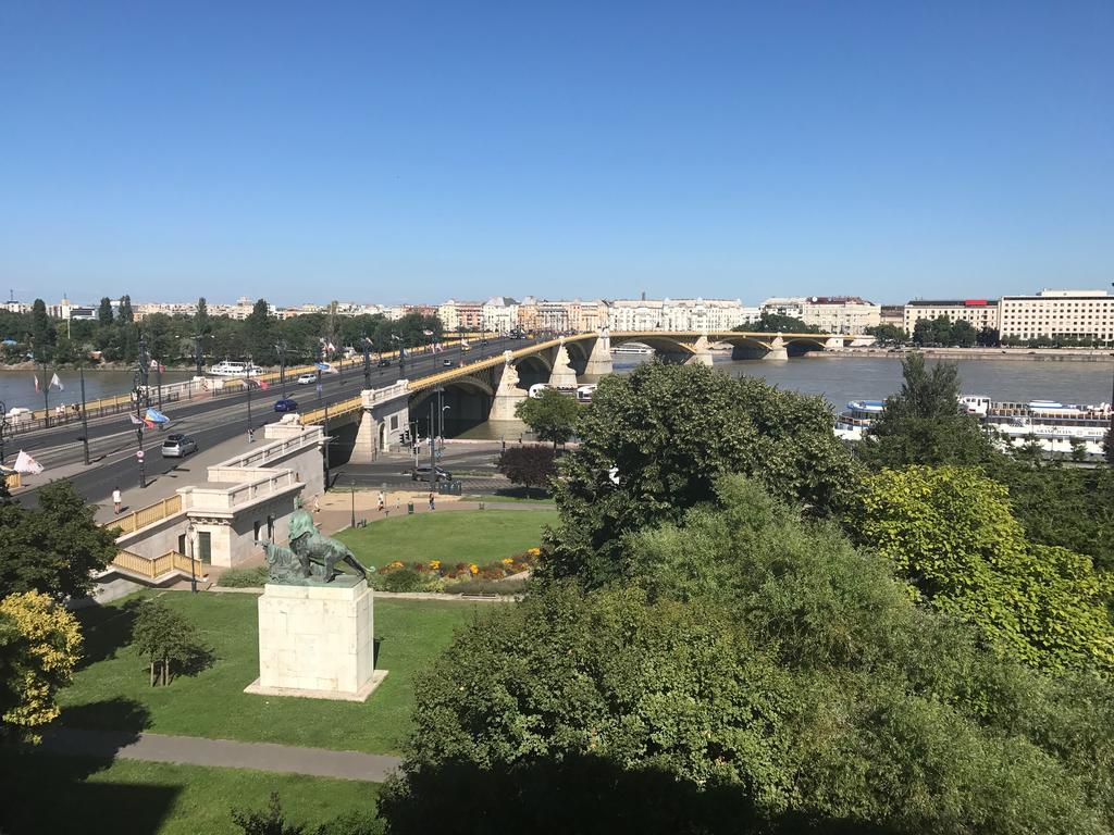 Over The Danube ブダペスト エクステリア 写真